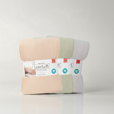 リュクスロフト ブランケット シングルサイズ 150 cmｘ200 cm／ ふんわりとした肌触りと環境に優しい染色方法で、贅沢な眠りを提供